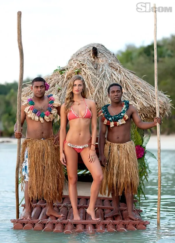 늘씬한 비키니녀..