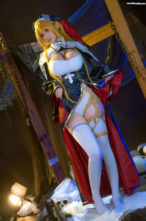 가슴 엄청 큰 코스프레녀