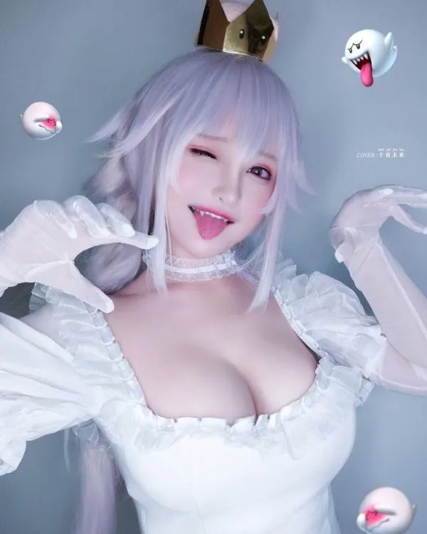 약후, 야시시 코스프레